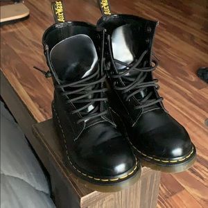 Back 1490 DR Martens boots